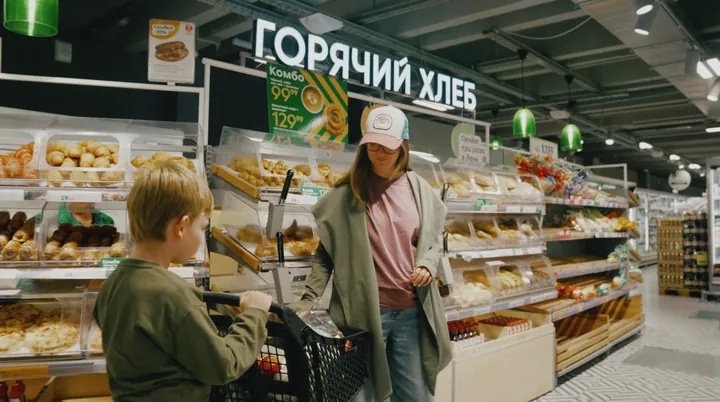 Зона «Горячий хлеб» в магазине «Пятёрочка»